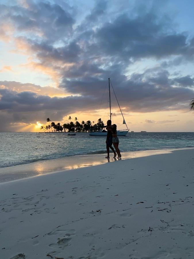 Private Sailingyacht "Guji" With Crew All Inclusive Isla Wichitupo Grande Eksteriør billede
